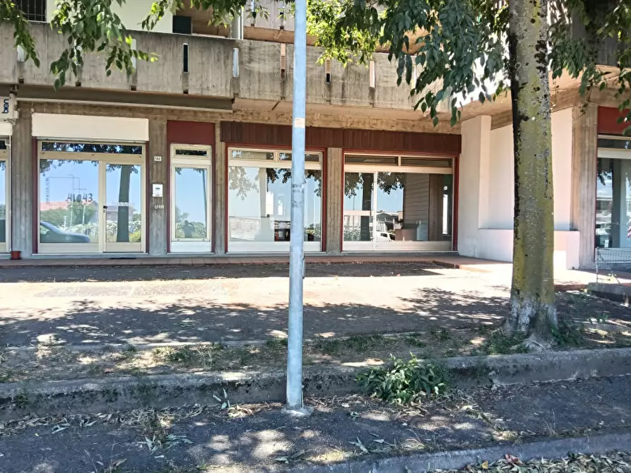 Immagine 1 di Negozio in vendita  in Via Sant'Antonio, 140 a Formigine
