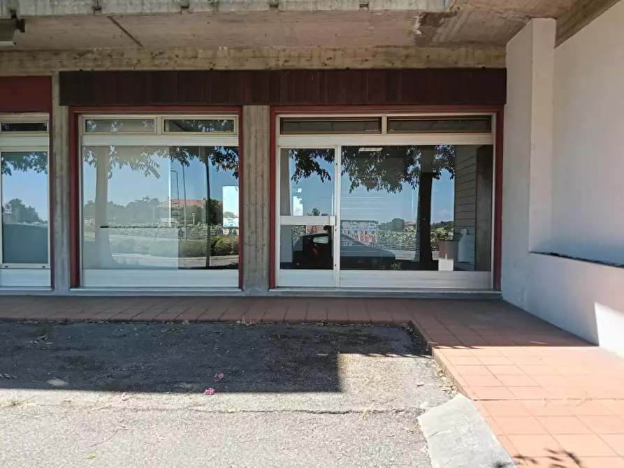 Immagine 2 di Negozio in vendita  in Via Sant'Antonio, 140 a Formigine