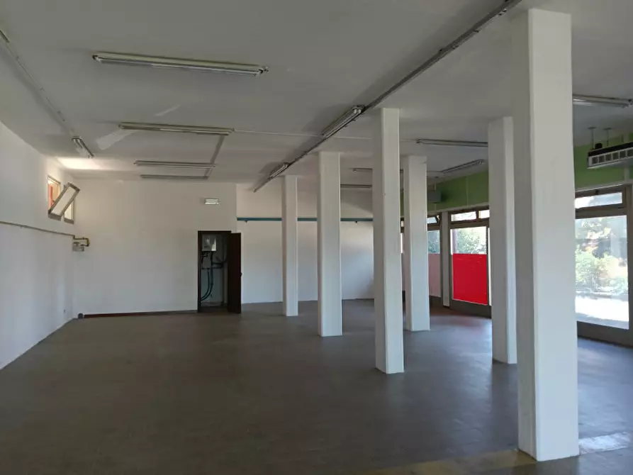 Immagine 8 di Negozio in vendita  in Via Sant'Antonio, 140 a Formigine