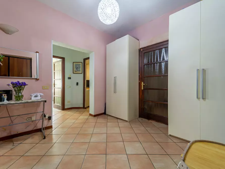 Immagine 15 di Appartamento in vendita  in Viale Mentana, 124 a Parma