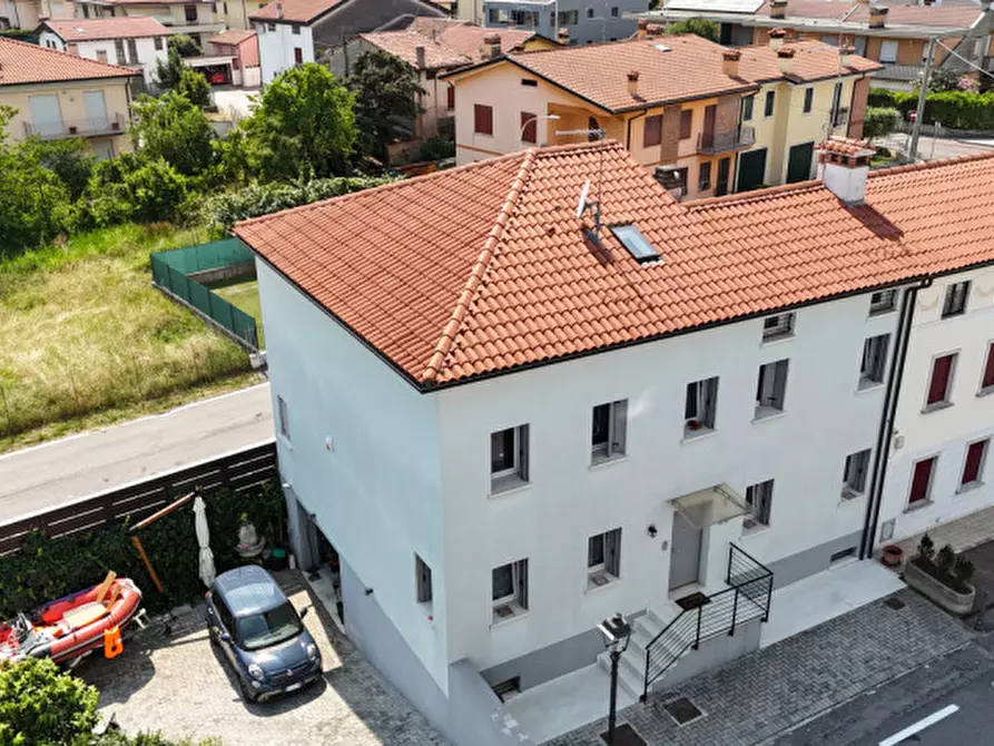 Immagine 6 di Casa bifamiliare in vendita  in via santa rosa 20 a Zanè