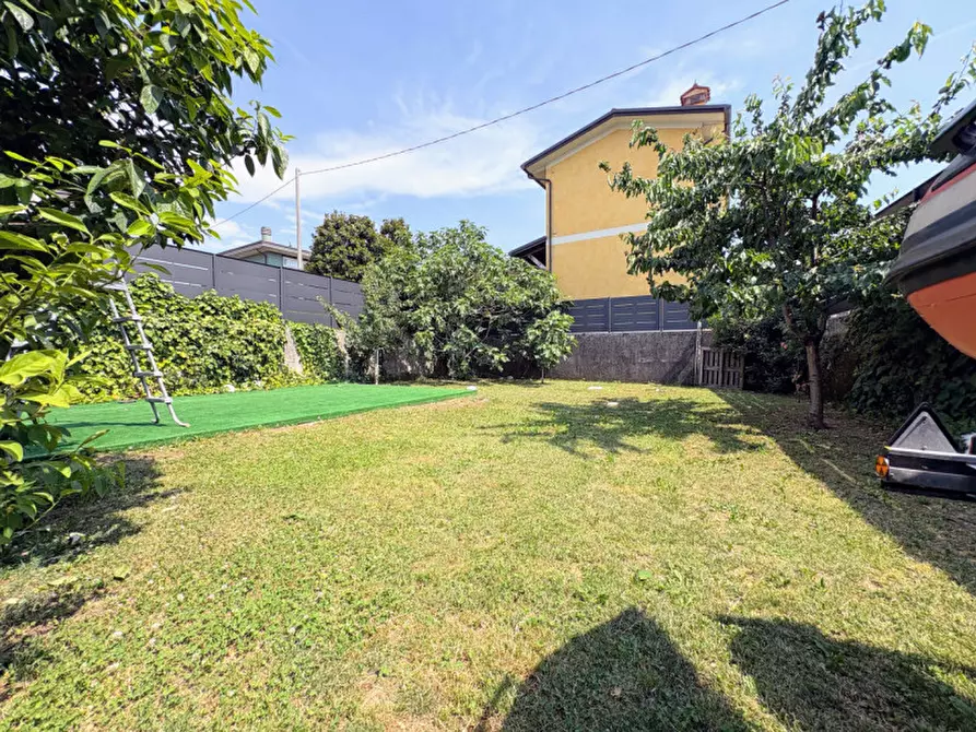 Immagine 7 di Casa bifamiliare in vendita  in via santa rosa 20 a Zanè