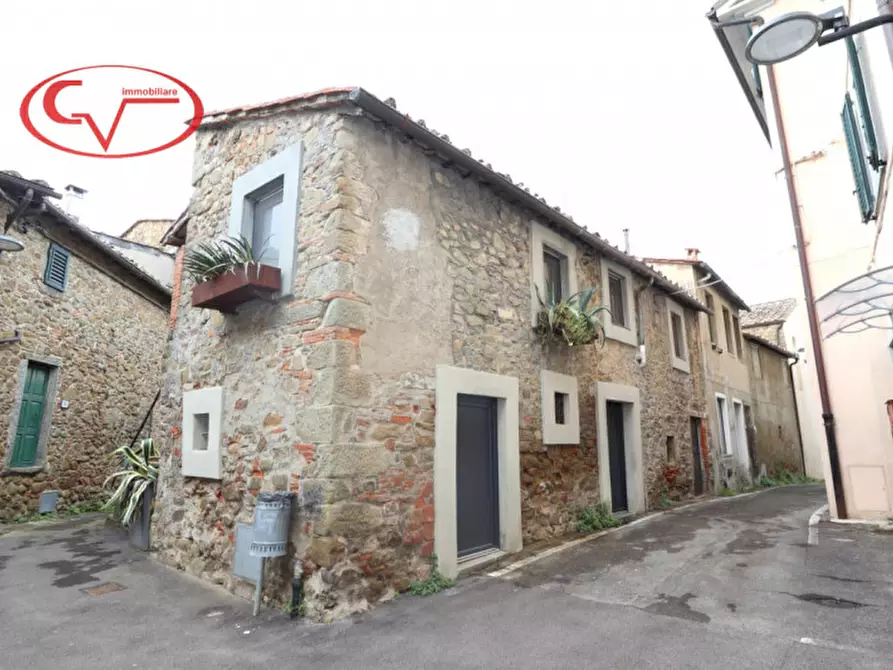 Immagine 2 di Villetta a schiera in vendita  in Moncioni a Montevarchi