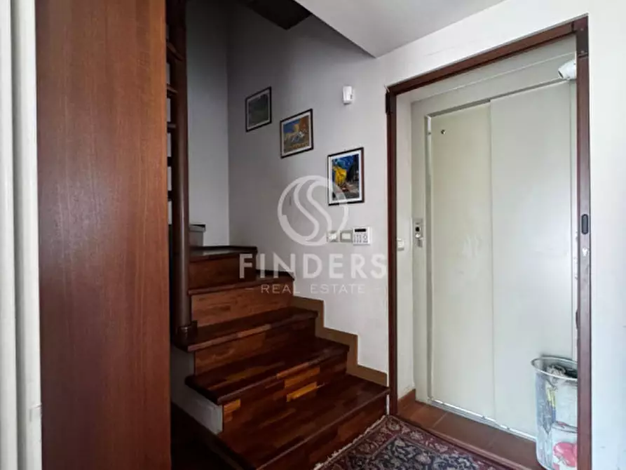 Immagine 3 di Appartamento in vendita  in Via Pio XI dir. Gullì a Reggio Di Calabria