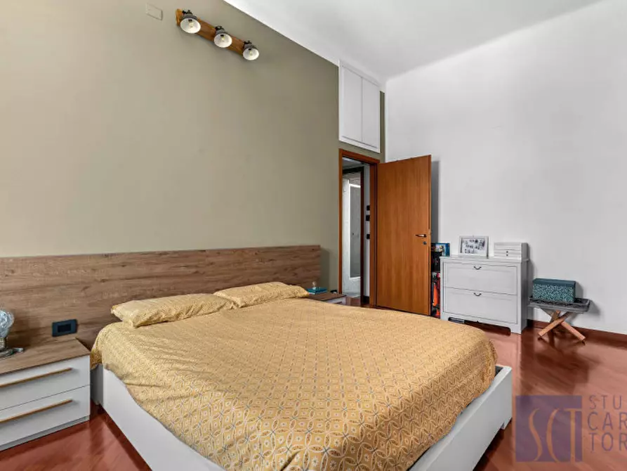 Immagine 17 di Appartamento in vendita  in via tertulliano, 58 a Milano