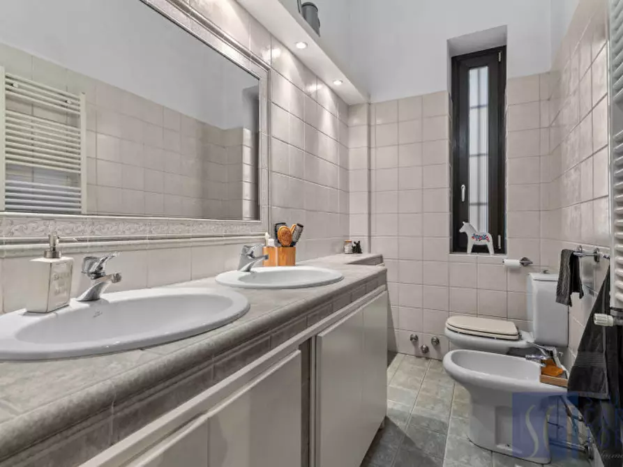 Immagine 22 di Appartamento in vendita  in via tertulliano, 58 a Milano