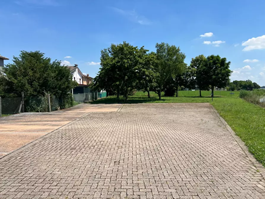 Immagine 30 di Villetta a schiera in vendita  in Via dell'Unione, 131 a Ferrara