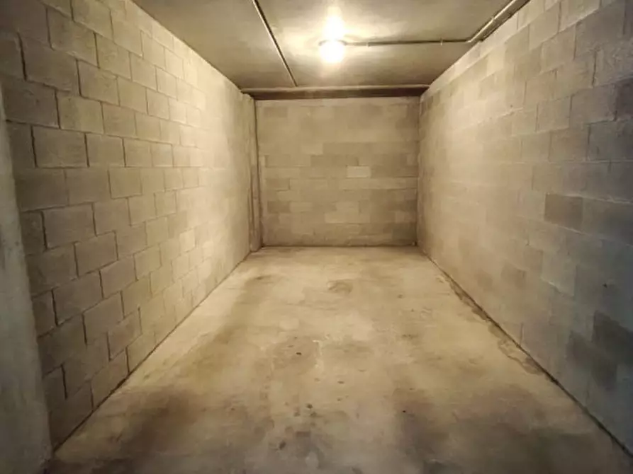 Immagine 4 di Garage in vendita  in Corso Ottone Rosai, 33 a Torino