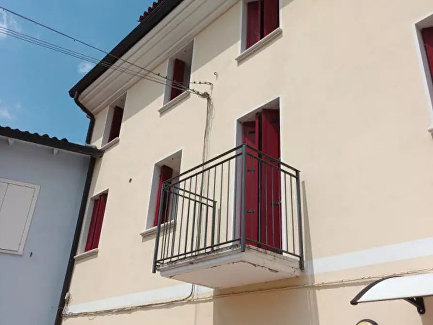 Immagine 1 di Appartamento in vendita  in Santorso a Santorso
