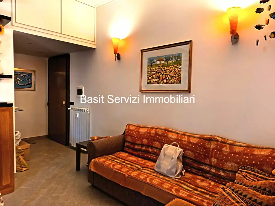 Immagine 1 di Appartamento in vendita  in Via delle Tartane a Roma