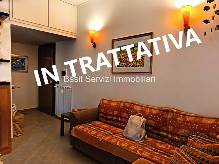 Immagine 1 di Appartamento in vendita  in Via delle Tartane a Roma