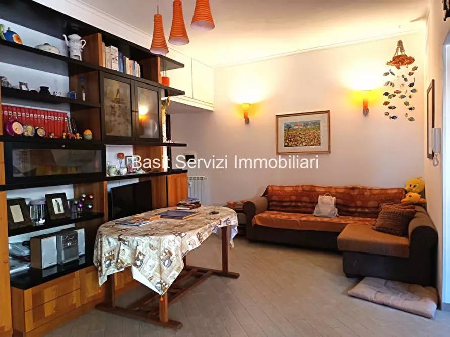 Immagine 2 di Appartamento in vendita  in Via delle Tartane a Roma