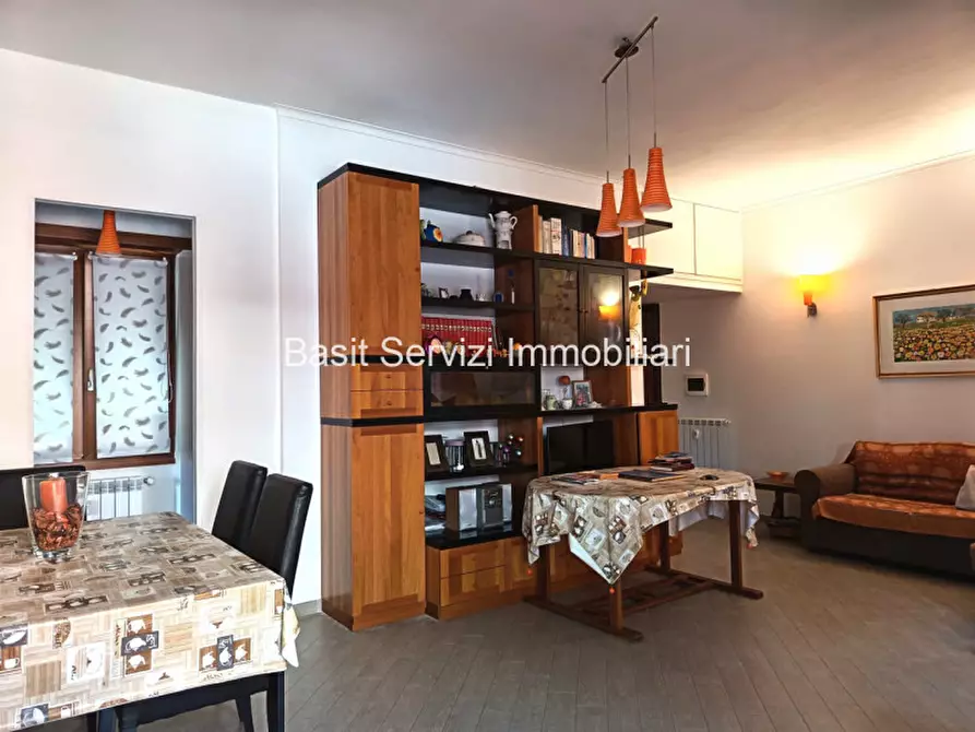 Immagine 4 di Appartamento in vendita  in Via delle Tartane a Roma