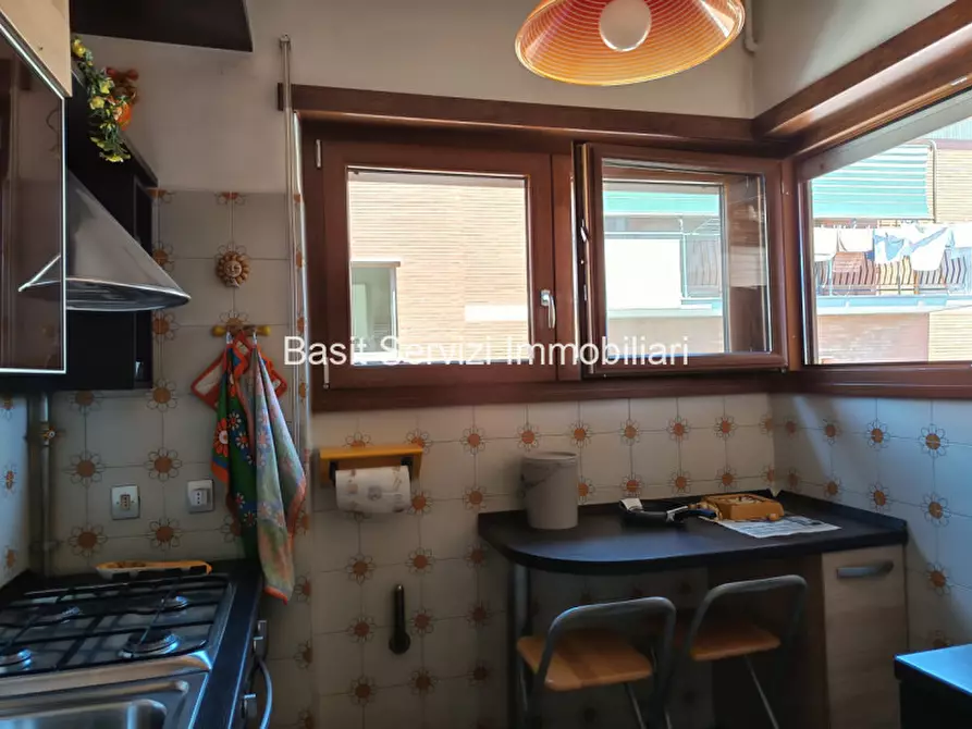 Immagine 12 di Appartamento in vendita  in Via delle Tartane a Roma