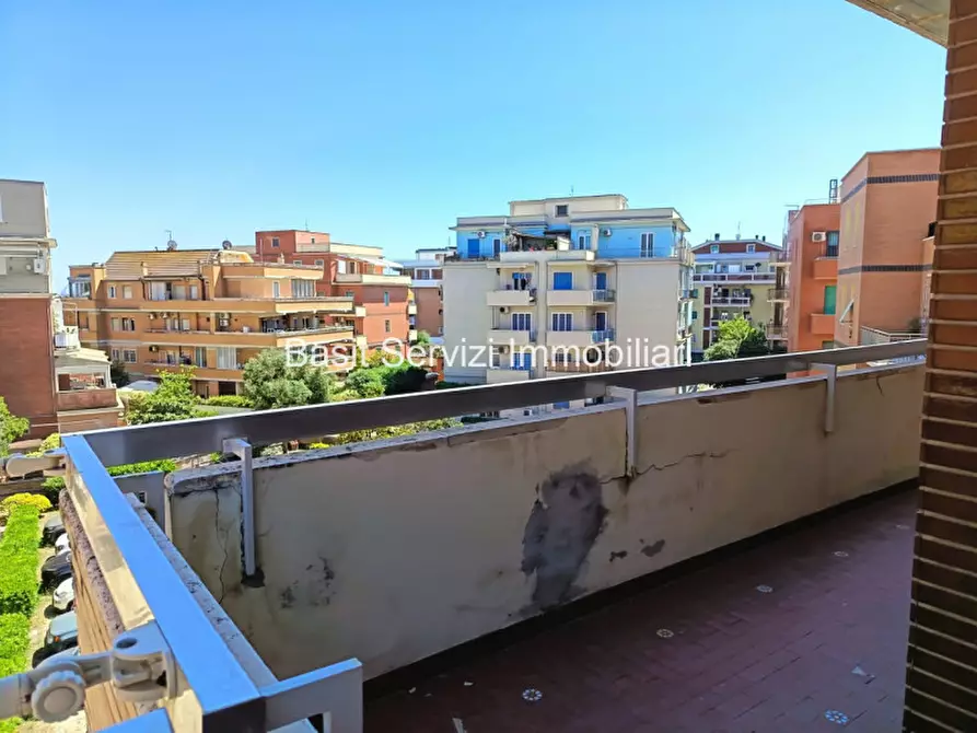 Immagine 24 di Appartamento in vendita  in Via delle Tartane a Roma