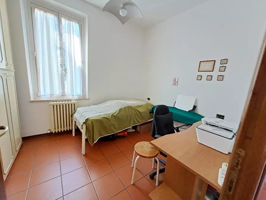 Immagine 12 di Appartamento in vendita  in via giugno n. 9 a Passignano Sul Trasimeno