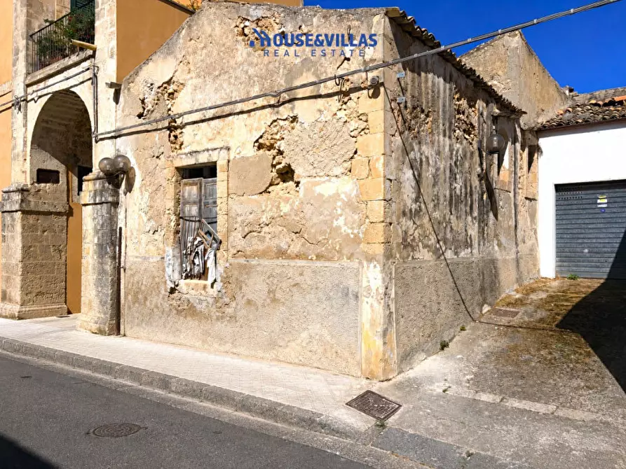 Immagine 2 di Casa indipendente in vendita  in Via Bernardino Grimaldi a Noto