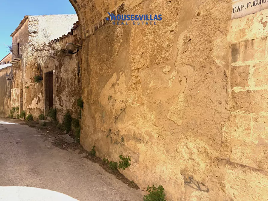Immagine 4 di Casa indipendente in vendita  in Via Bernardino Grimaldi a Noto