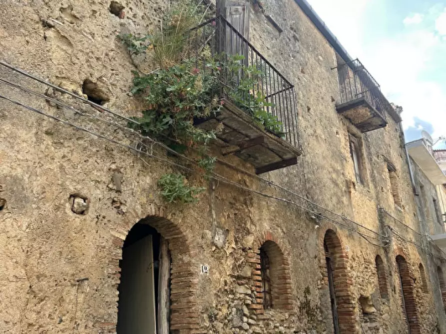 Immagine 4 di Casa indipendente in vendita  in Via Case Nuove,46 a Castroreale