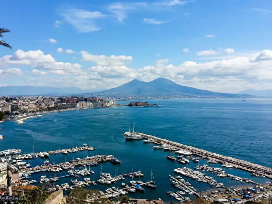 Immagine 2 di Appartamento in affitto  in via brombeis 81 a Napoli