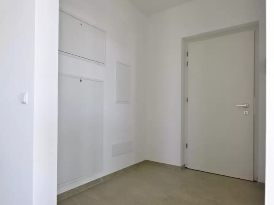 Immagine 2 di Appartamento in vendita  in via porto a Lazise