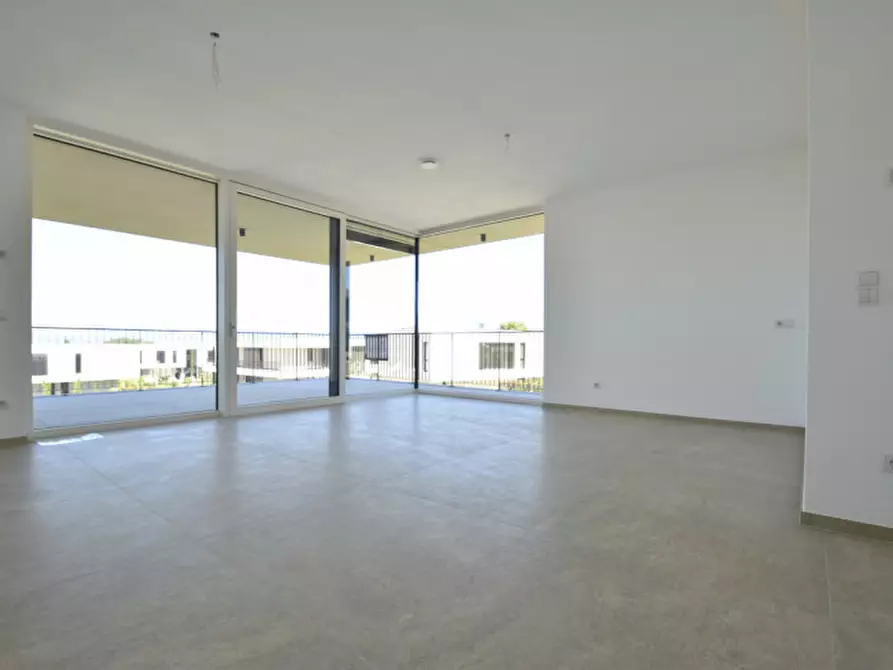 Immagine 4 di Appartamento in vendita  in via porto a Lazise