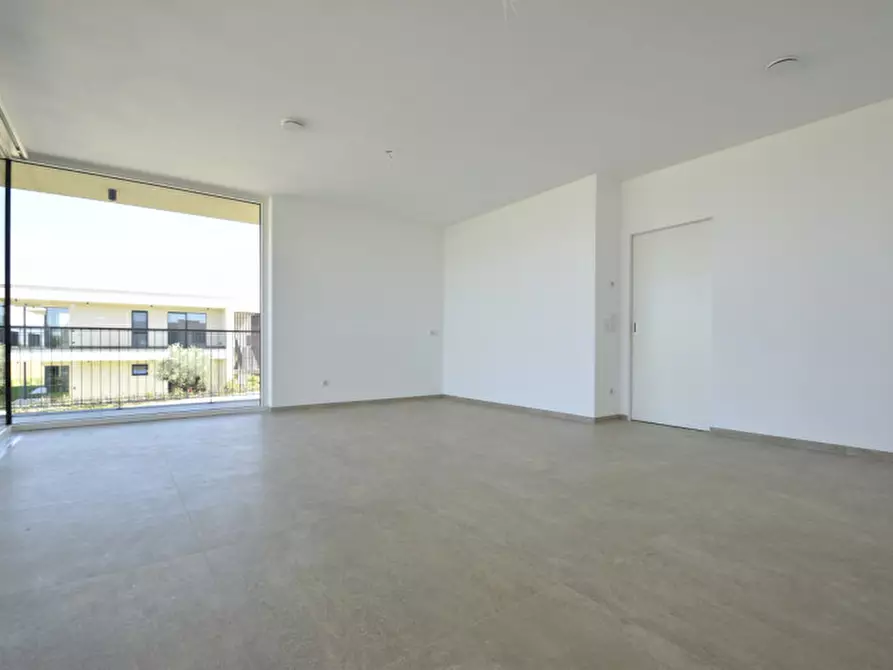 Immagine 5 di Appartamento in vendita  in via porto a Lazise