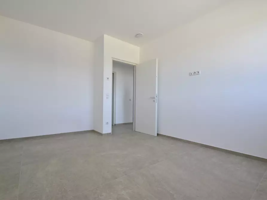 Immagine 25 di Appartamento in vendita  in via porto a Lazise