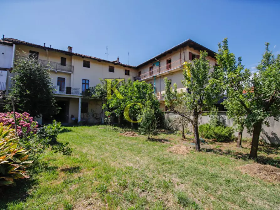 Immagine 2 di Casa trifamiliare in vendita  in via re umberto 3 a San Benigno Canavese