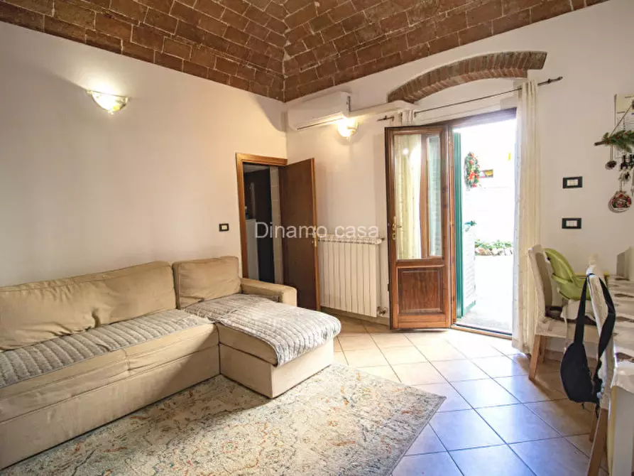 Immagine 2 di Appartamento in vendita  in Via Alessandro Lazzerini a Prato