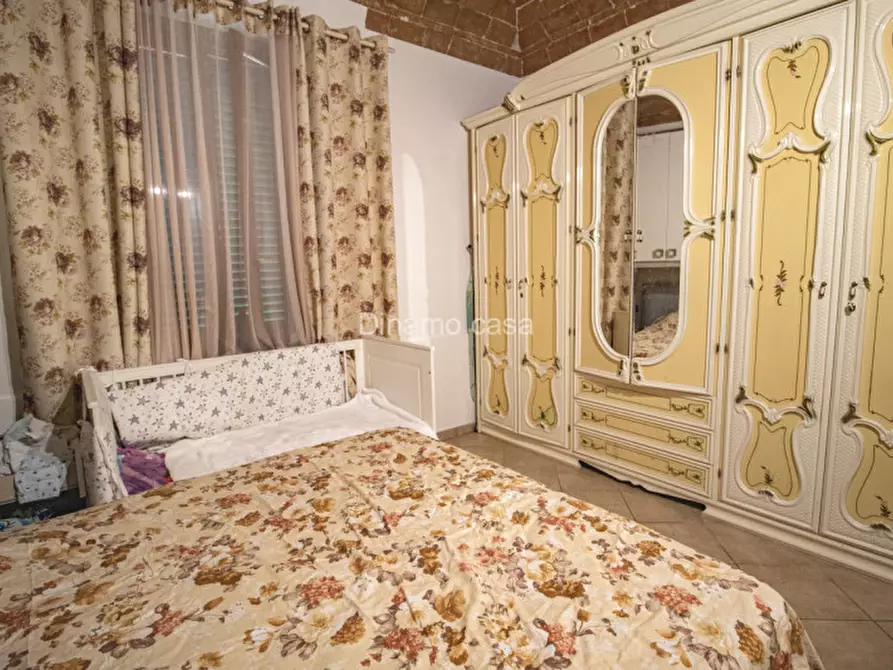 Immagine 13 di Appartamento in vendita  in Via Alessandro Lazzerini a Prato