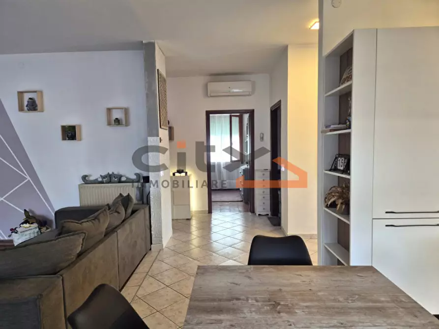 Immagine 5 di Casa bifamiliare in vendita  in Via Fagarè a Romano D'ezzelino