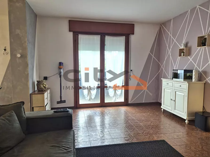 Immagine 10 di Casa bifamiliare in vendita  in Via Fagarè a Romano D'ezzelino