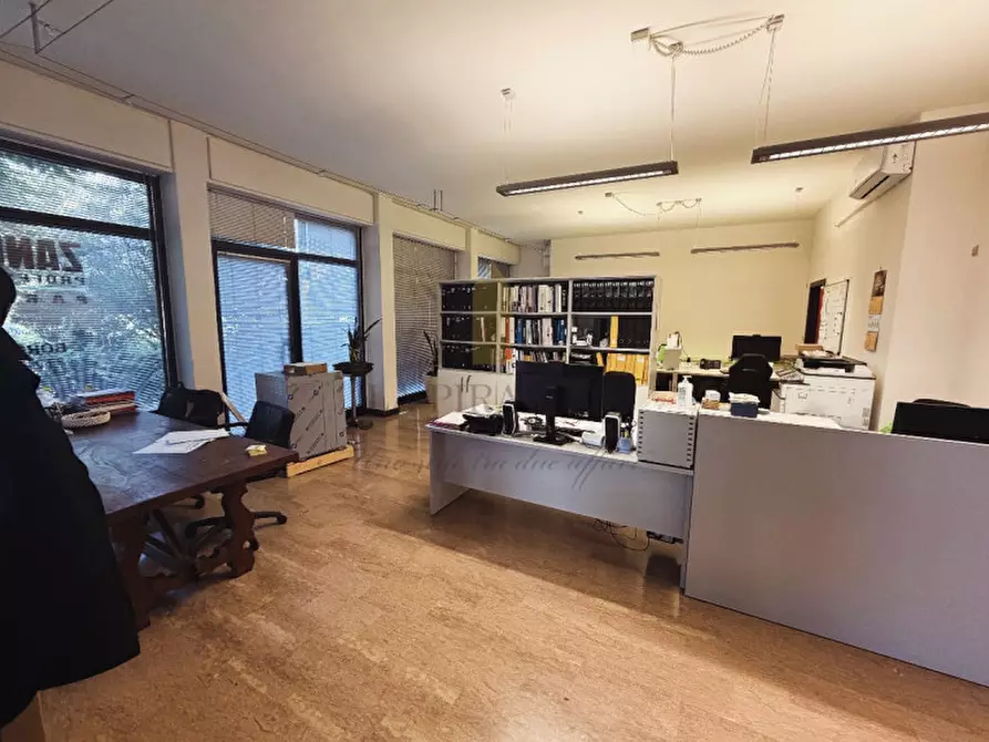 Immagine 1 di Ufficio in vendita  in CENTRO MESTRE VICINANZA STAZIONE RIF 869 a Venezia