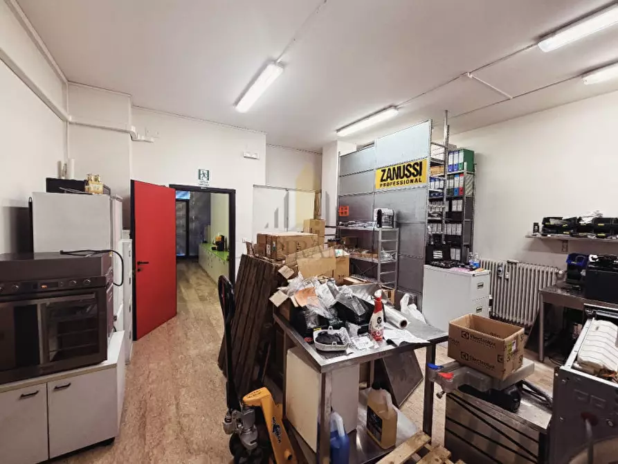 Immagine 8 di Ufficio in vendita  in CENTRO MESTRE VICINANZA STAZIONE RIF 869 a Venezia