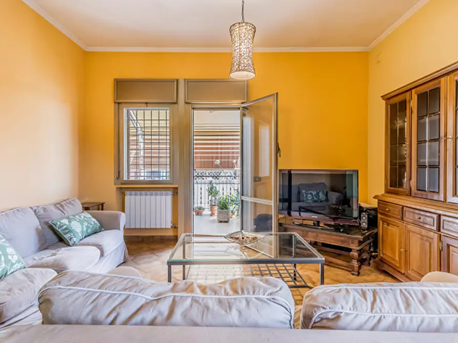 Immagine 9 di Appartamento in vendita  in VIA CASTEGGIO 40 a Roma
