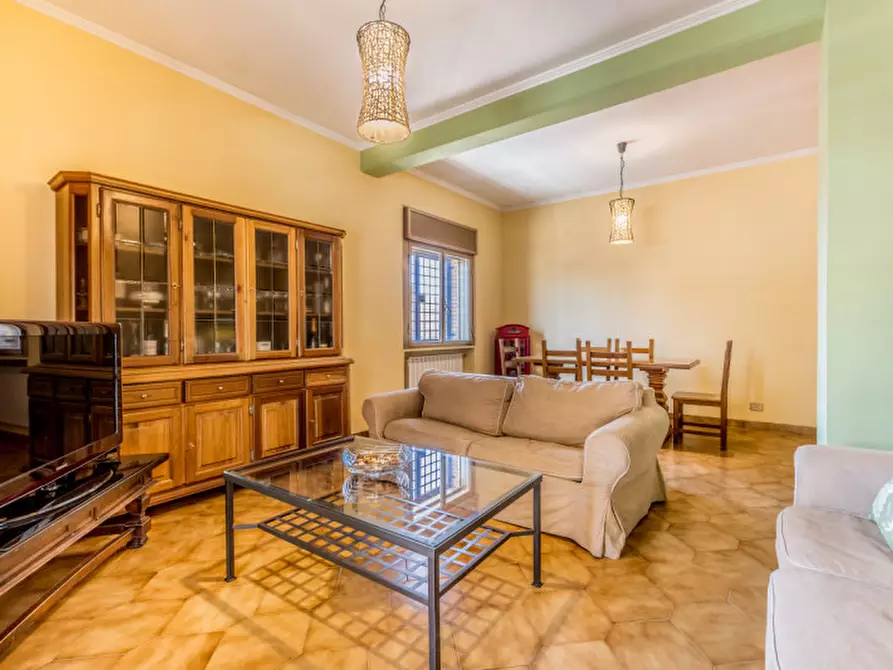 Immagine 11 di Appartamento in vendita  in VIA CASTEGGIO 40 a Roma