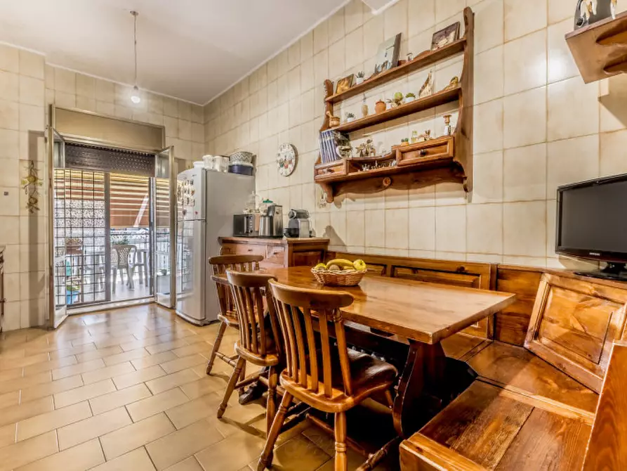 Immagine 16 di Appartamento in vendita  in VIA CASTEGGIO 40 a Roma