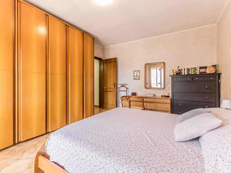 Immagine 20 di Appartamento in vendita  in VIA CASTEGGIO 40 a Roma
