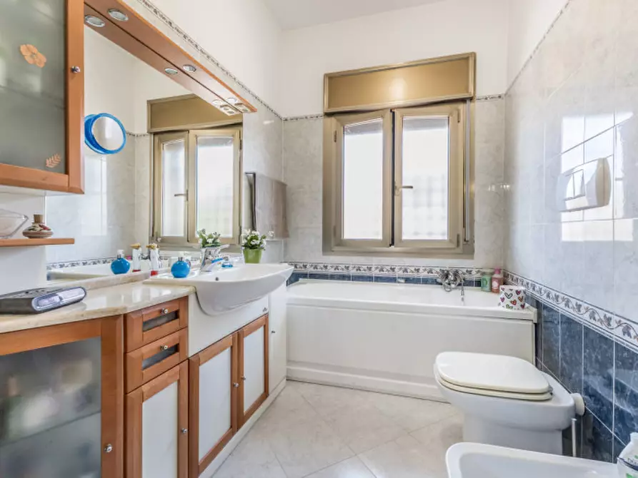 Immagine 30 di Appartamento in vendita  in VIA CASTEGGIO 40 a Roma