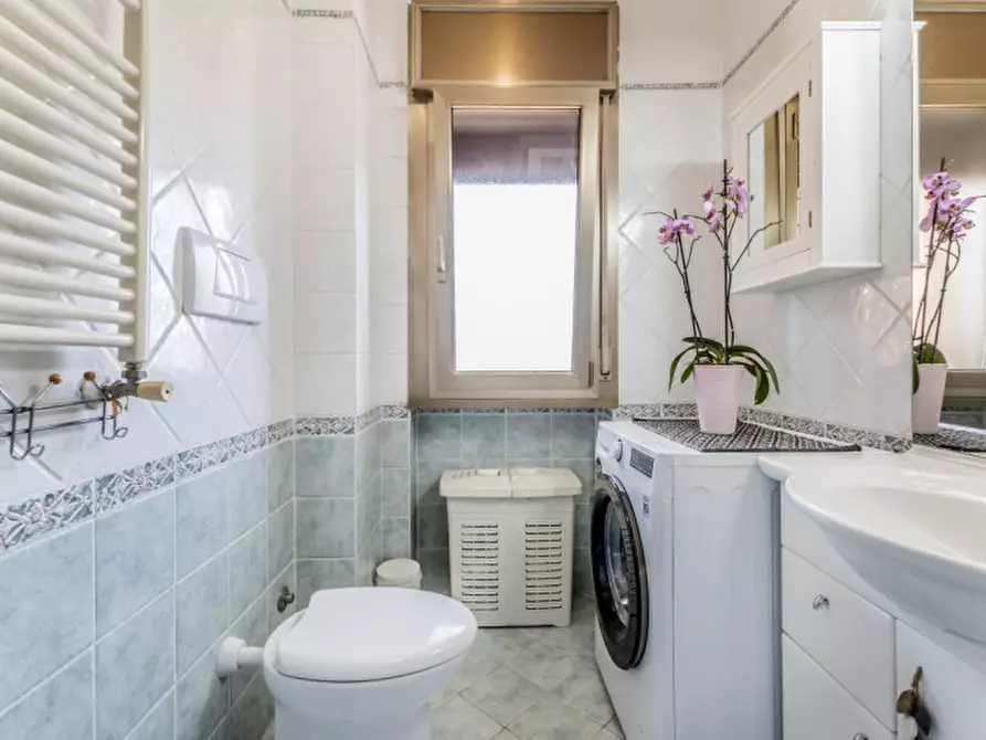 Immagine 31 di Appartamento in vendita  in VIA CASTEGGIO 40 a Roma