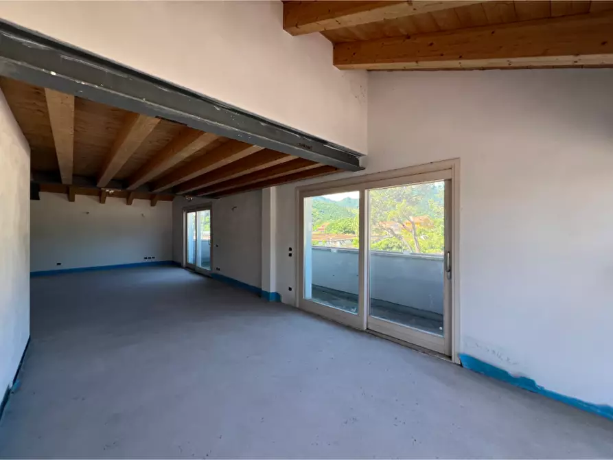 Immagine 7 di Appartamento in vendita  in Via P. Riboli a Schio