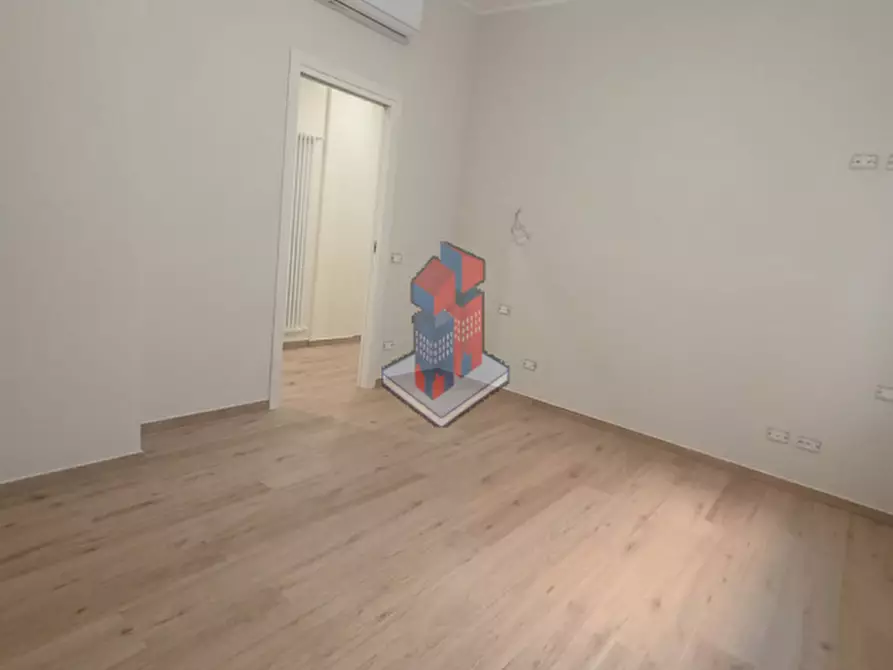 Immagine 7 di Appartamento in affitto  in SIMONE MARTINI (VIA SCALA) a Napoli