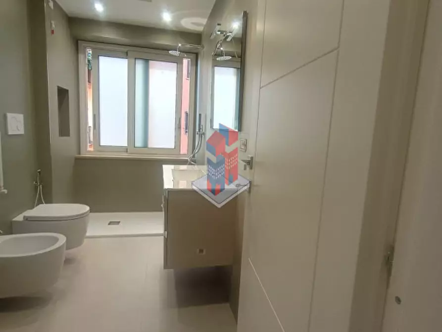 Immagine 15 di Appartamento in affitto  in SIMONE MARTINI (VIA SCALA) a Napoli