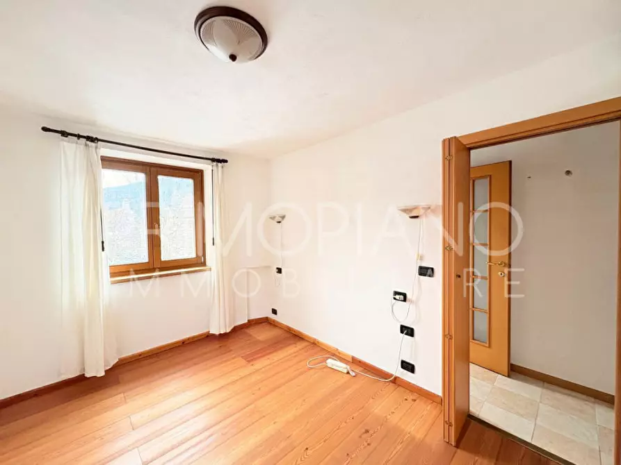 Immagine 8 di Casa bifamiliare in vendita  in Via Verona a Ossana