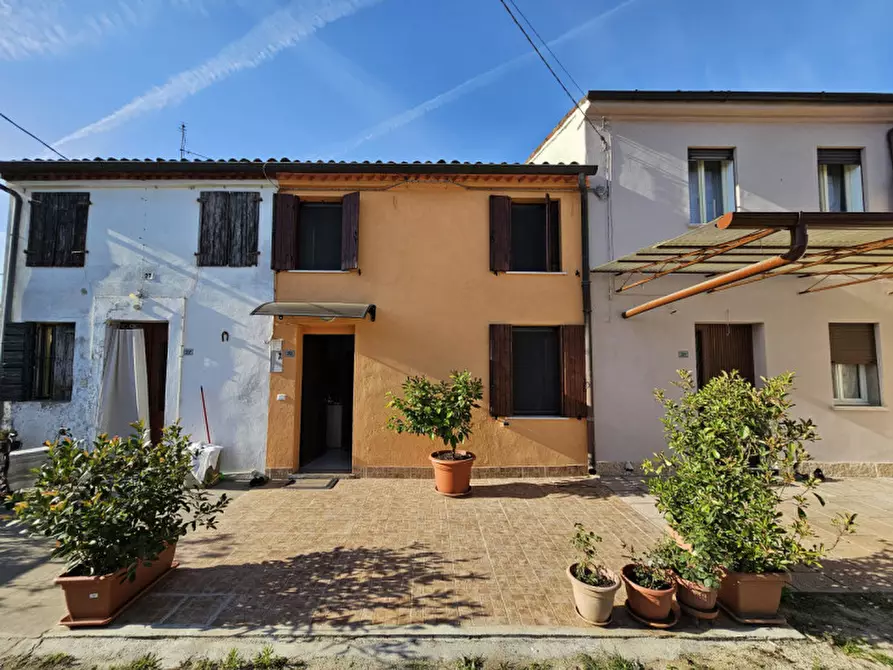 Immagine 2 di Villetta a schiera in vendita  in VIA CANDIEGA a Montagnana