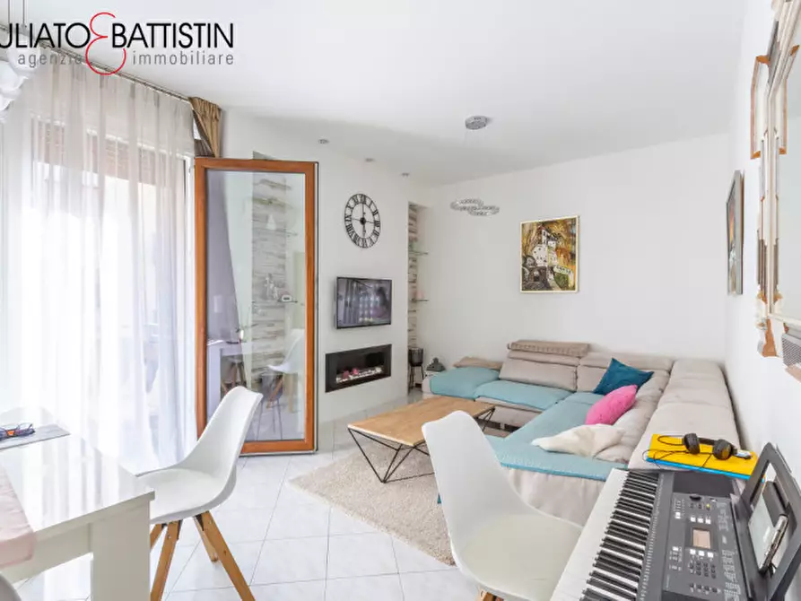Immagine 2 di Appartamento in vendita  in Viale Divisione Julia a Vicenza