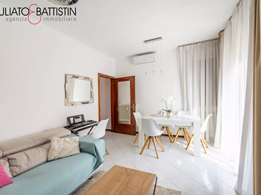 Immagine 3 di Appartamento in vendita  in Viale Divisione Julia a Vicenza