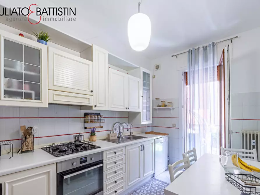 Immagine 4 di Appartamento in vendita  in Viale Divisione Julia a Vicenza