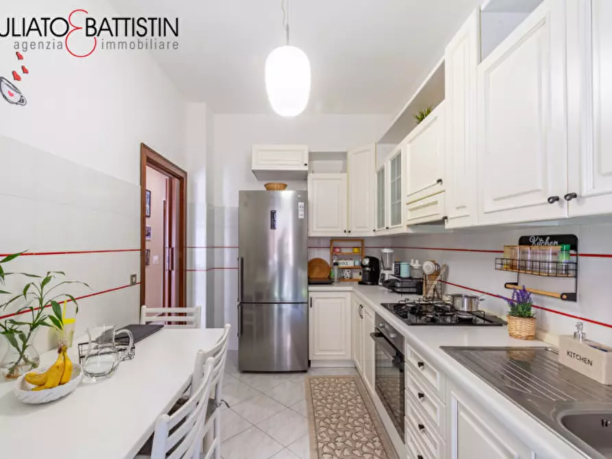 Immagine 5 di Appartamento in vendita  in Viale Divisione Julia a Vicenza